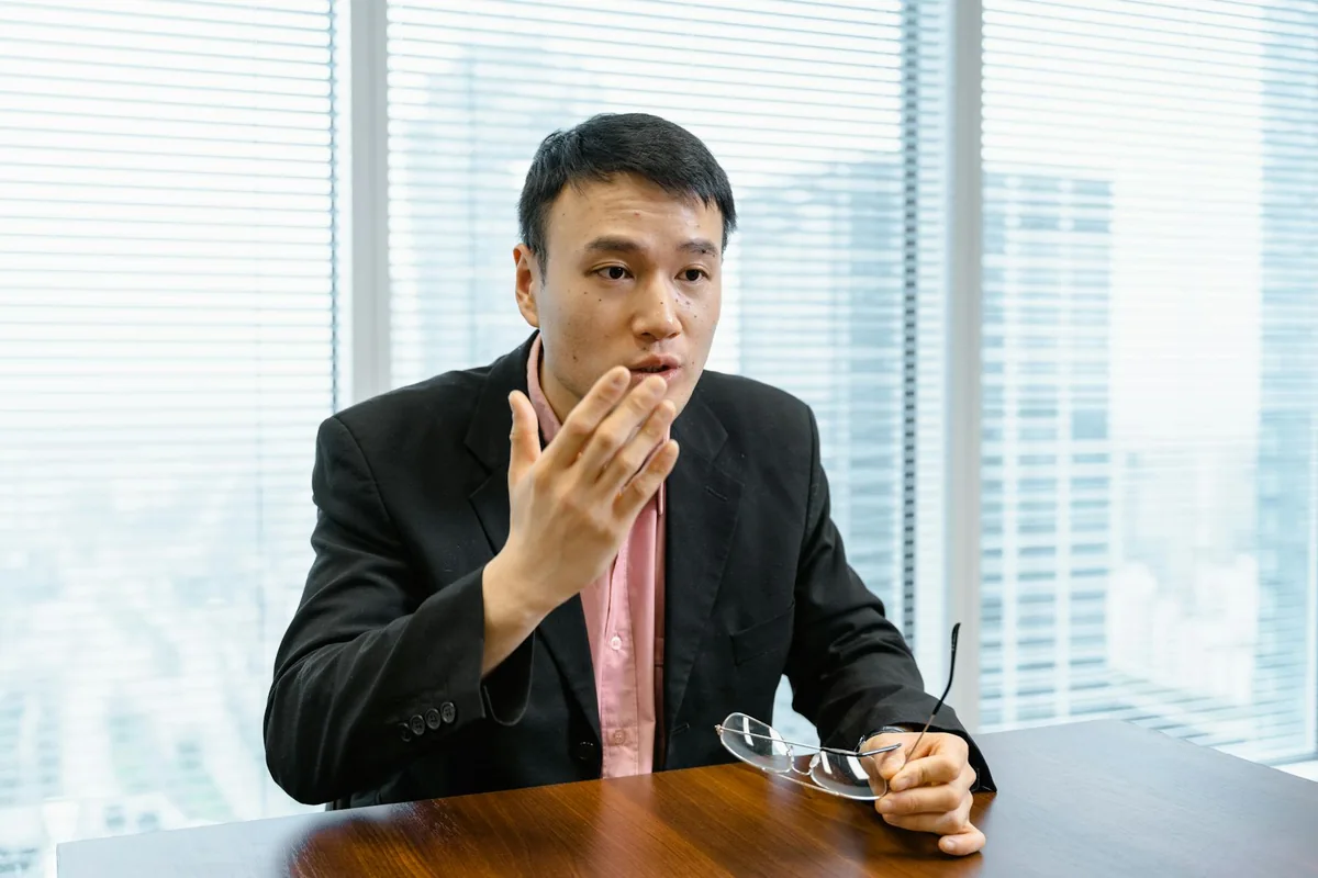 把分散的事件材料按类型分类编号，为后续整理做准备